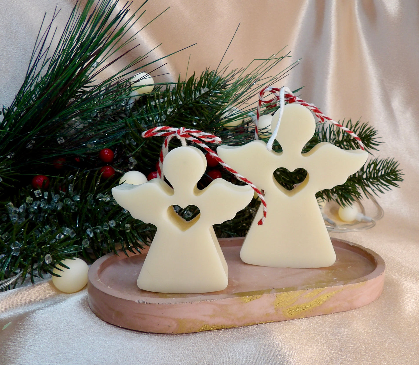 Snow Angels – 2-Piece Decorative Holiday Candle Set