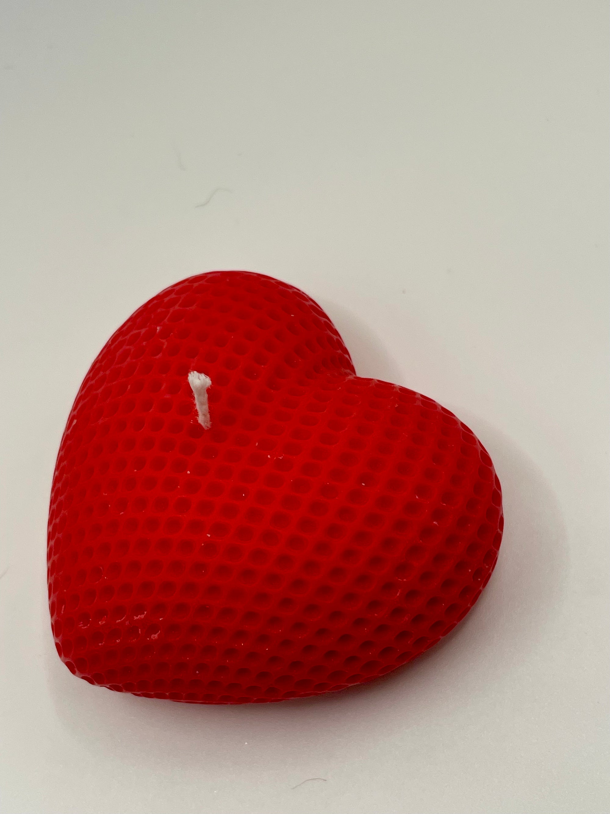 Warm Heart – Medium Woven Heart Candle | 3.5 oz | Peony
