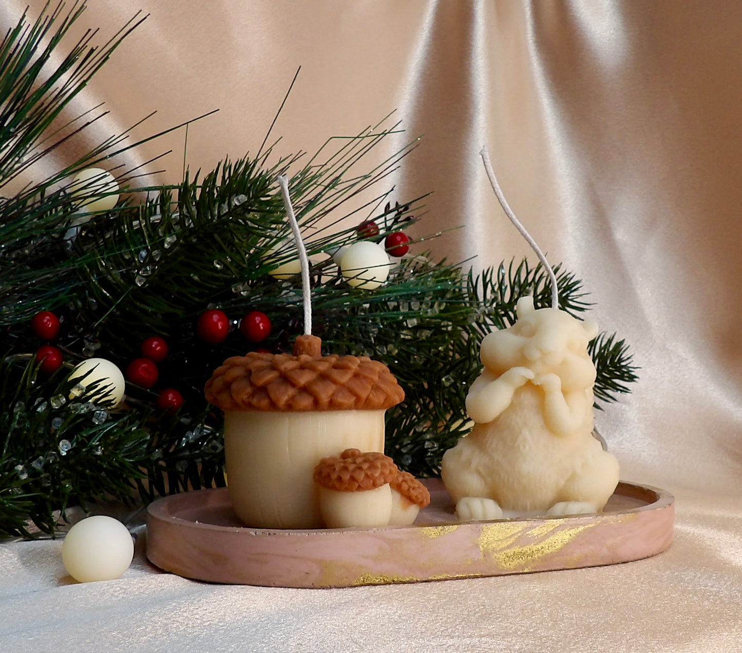 Nutty & Nice – Squirrel & Acorn Decorative Holiday Candle Set