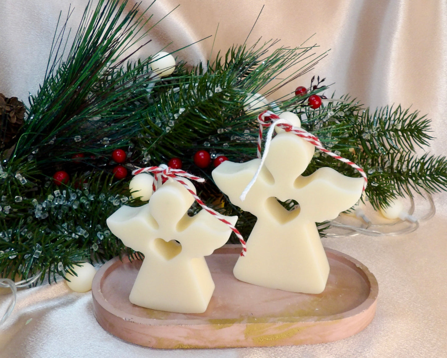 Snow Angels – 2-Piece Decorative Holiday Candle Set