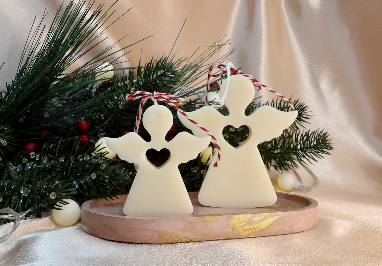 Snow Angels – 2-Piece Decorative Holiday Candle Set