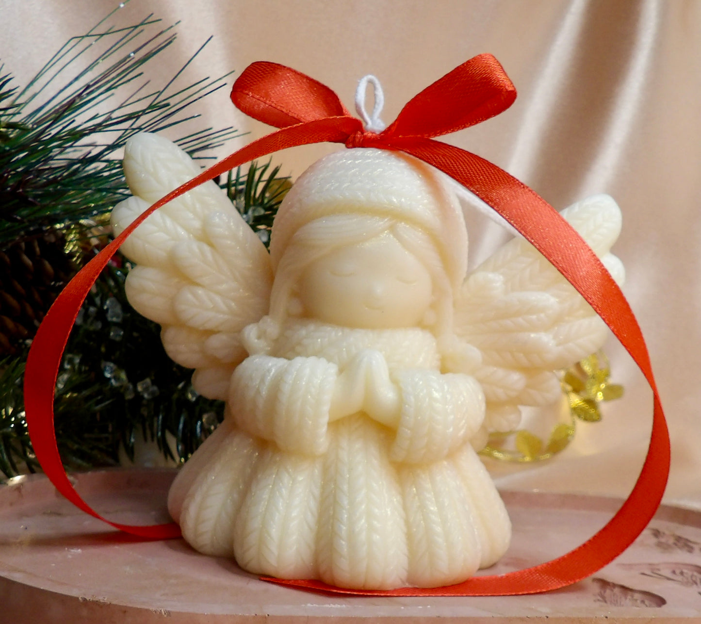 Noelle Angel – Holiday Decorative Candle Collection