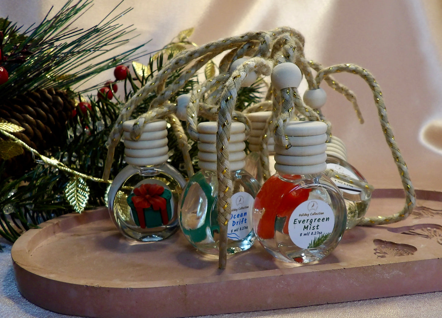 Christmas Ornament Mini Oil Diffuser - Featherand Collection | Non-Toxic