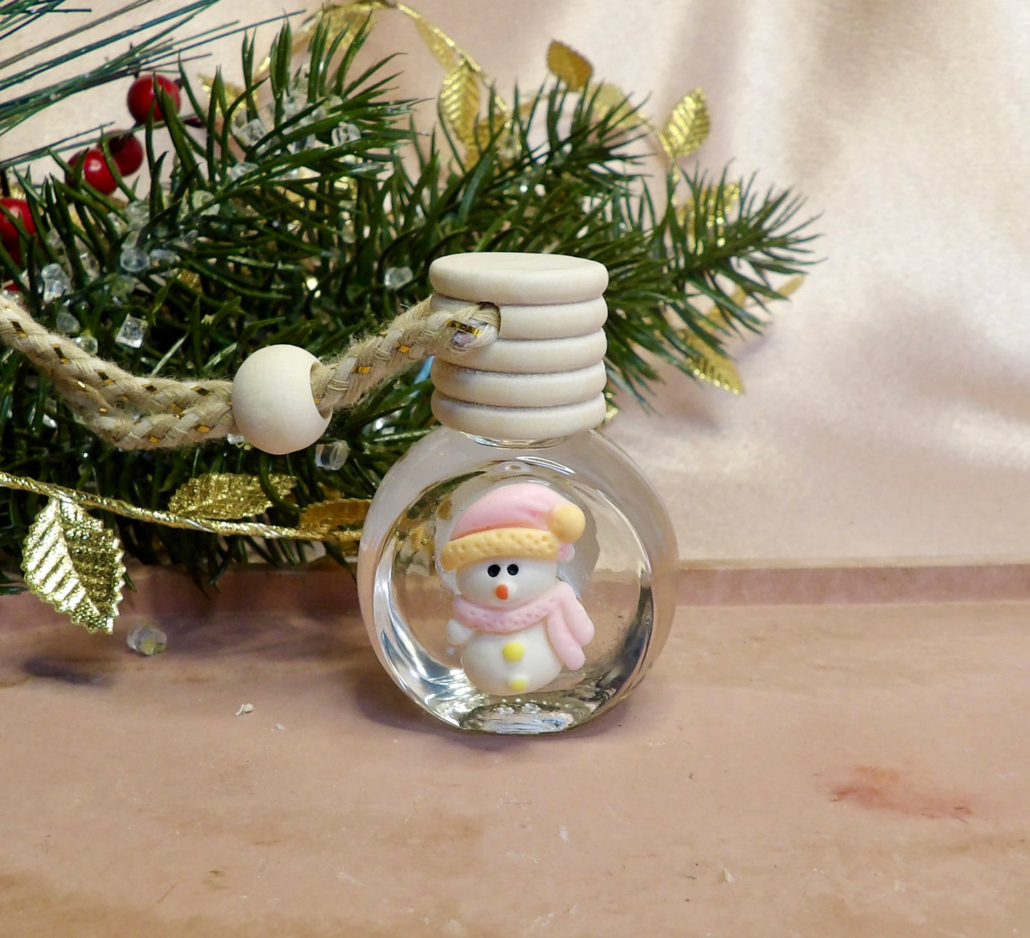 Christmas Ornament Mini Oil Diffuser - Featherand Collection | Non-Toxic