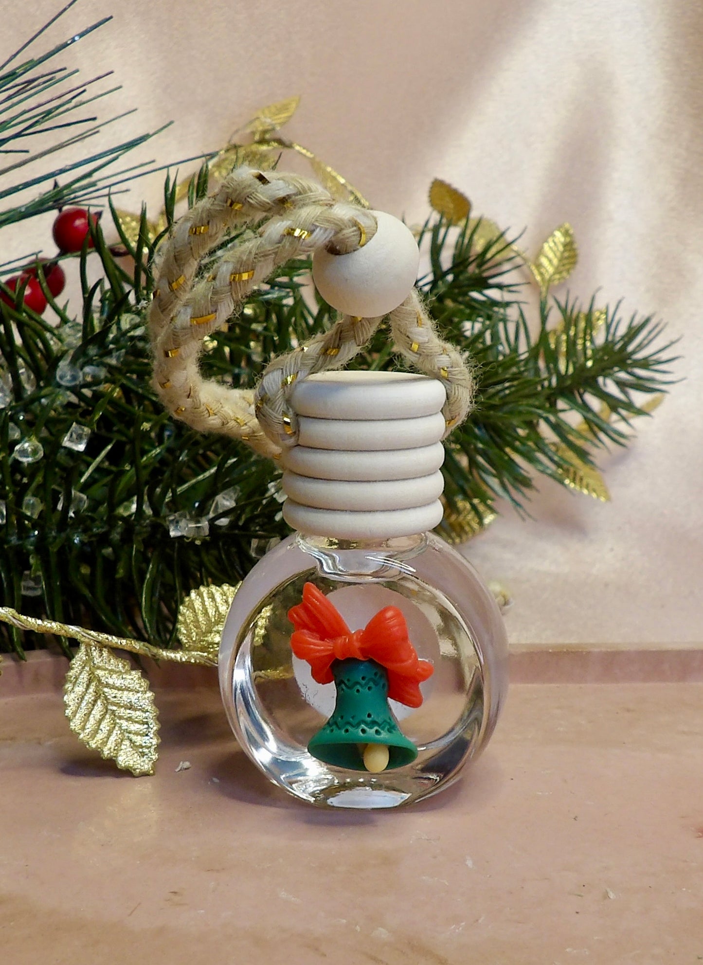Christmas Ornament Mini Oil Diffuser - Featherand Collection | Non-Toxic