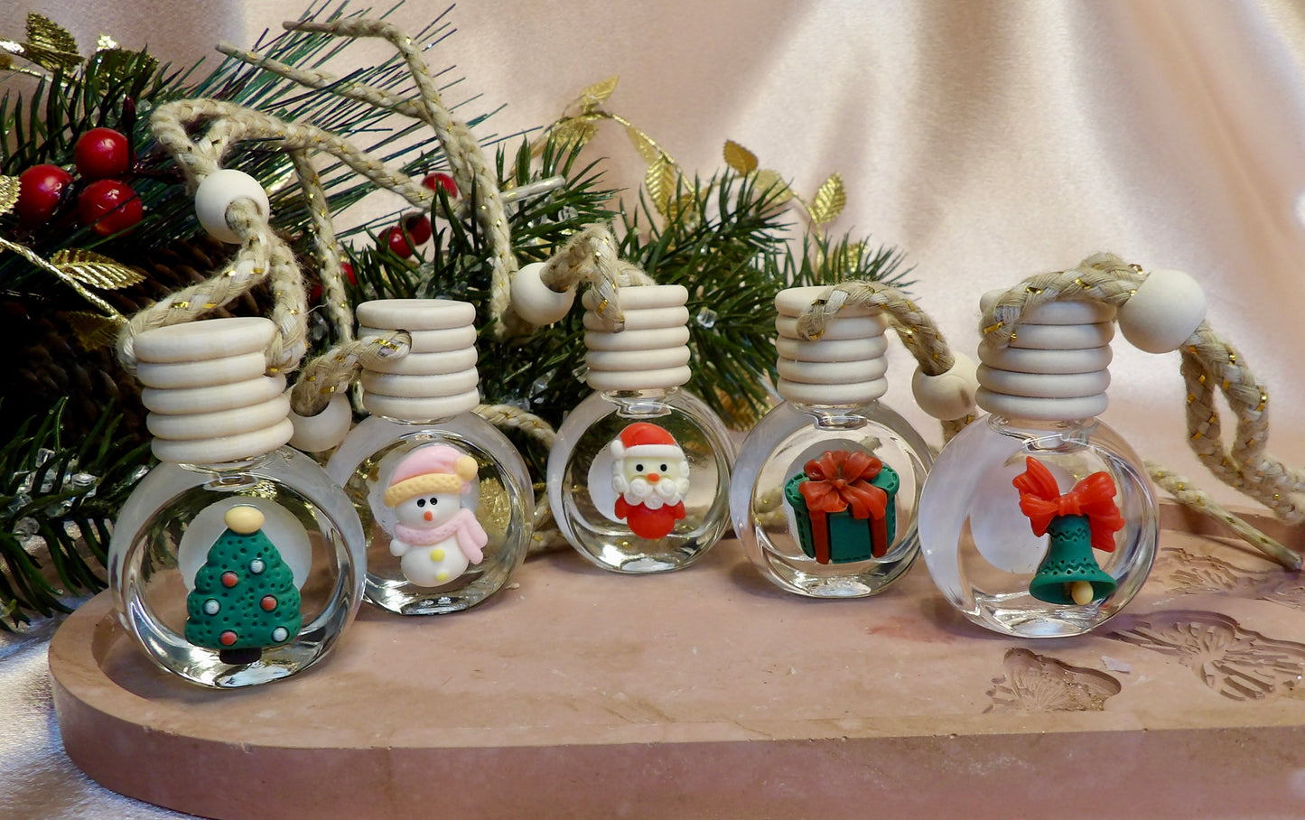 Christmas Ornament Mini Oil Diffuser - Featherand Collection | Non-Toxic