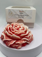 Bujor Candle (Peony) – 3.5 oz Pillar Custom Fragrance · Natural Soy Wax · Floral-Inspired Shape